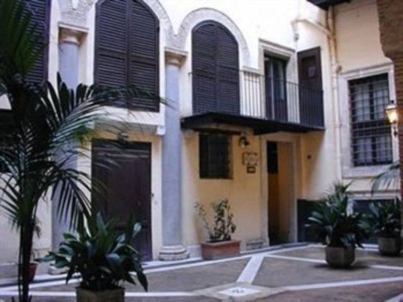 Navona Gallery Suites Rome Exterior photo